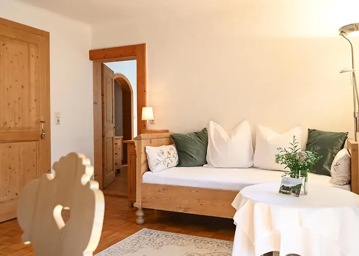 Auerhof * שלאדמינג